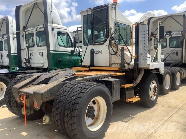 Ottawa Kalmar Cabezas tractoras para terminales