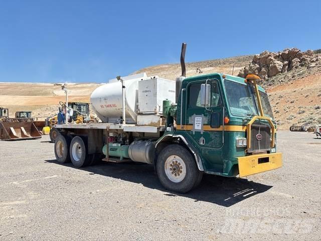 Peterbilt 320 Camiones cisterna