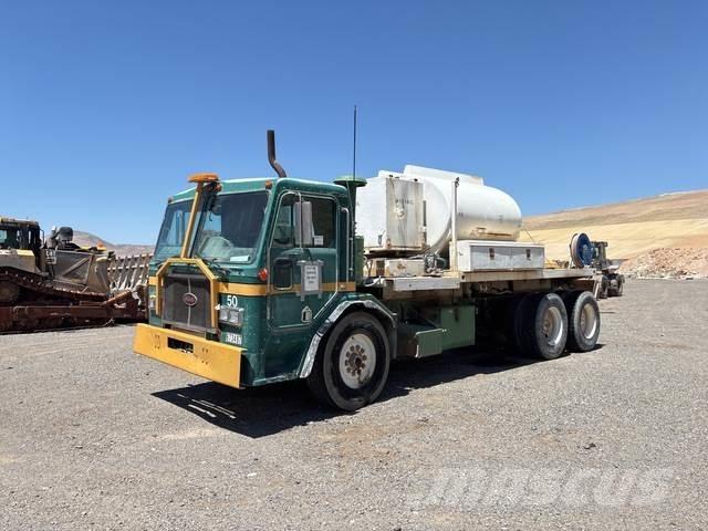 Peterbilt 320 Camiones cisterna