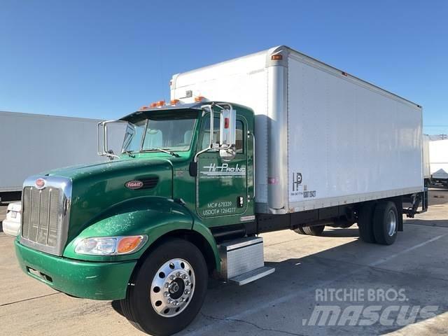 Peterbilt 335 Camiones caja cerrada