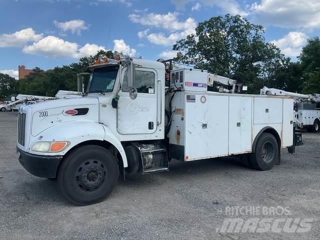 Peterbilt 335 Vehículos - Taller