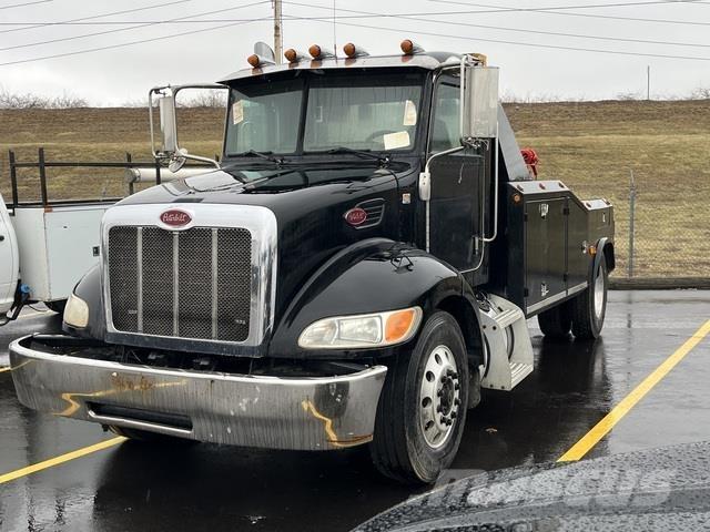 Peterbilt 335 Grúas de vehículo