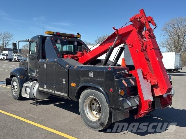 Peterbilt 335 Grúas de vehículo