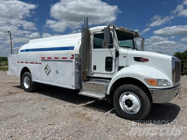 Peterbilt 337 Camiones cisterna