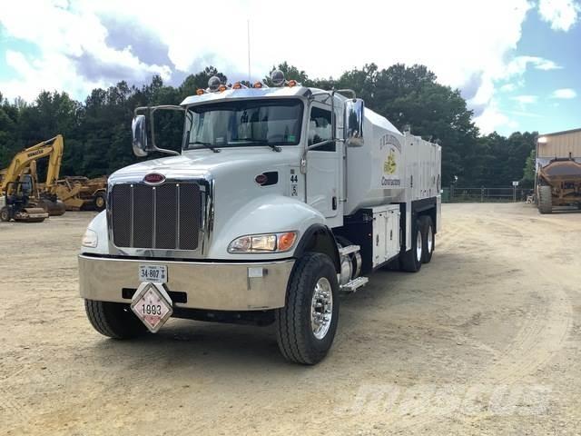 Peterbilt 348 Camiones cisterna