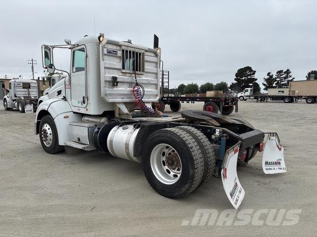 Peterbilt 384 Cabezas tractoras