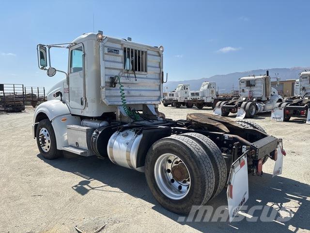 Peterbilt 384 Cabezas tractoras