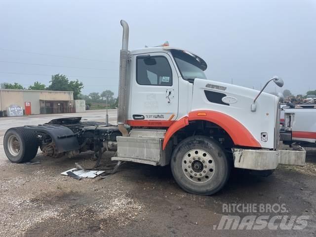 Peterbilt 567 Cabezas tractoras