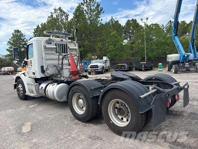 Peterbilt 567 Cabezas tractoras