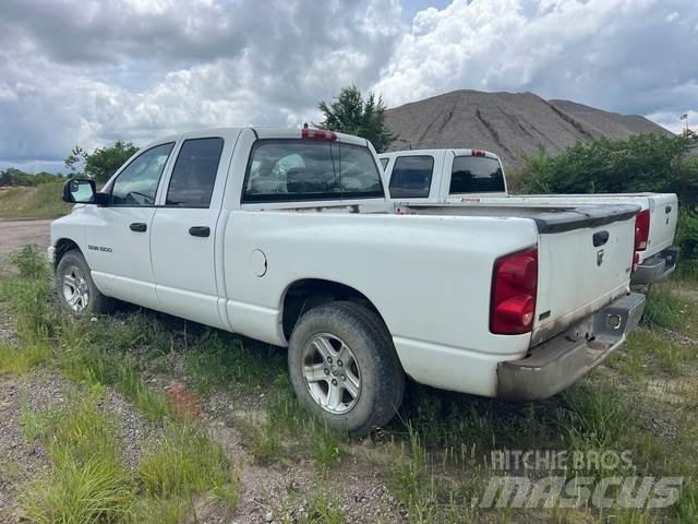 RAM 1500 Otras furgonetas