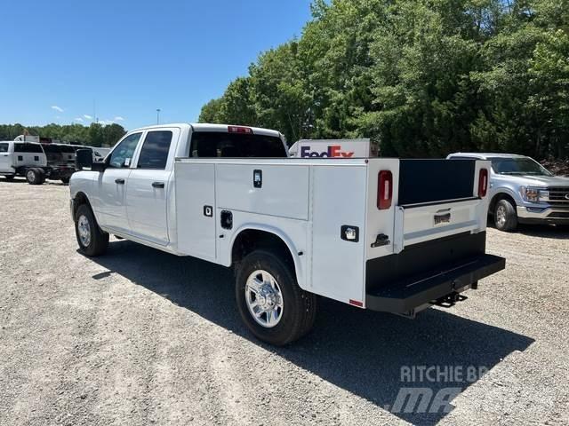 RAM 2500 Furgonetas caja abierta