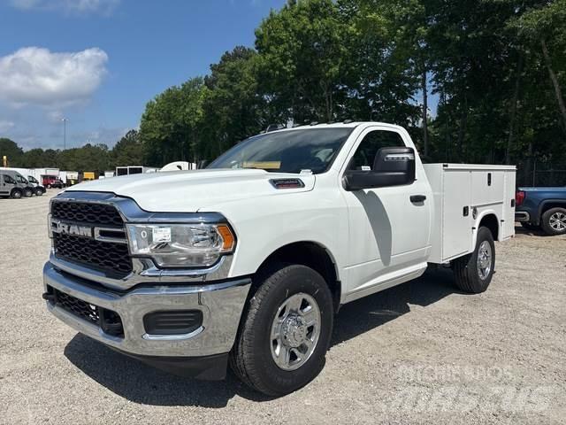 RAM 2500 Furgonetas caja abierta