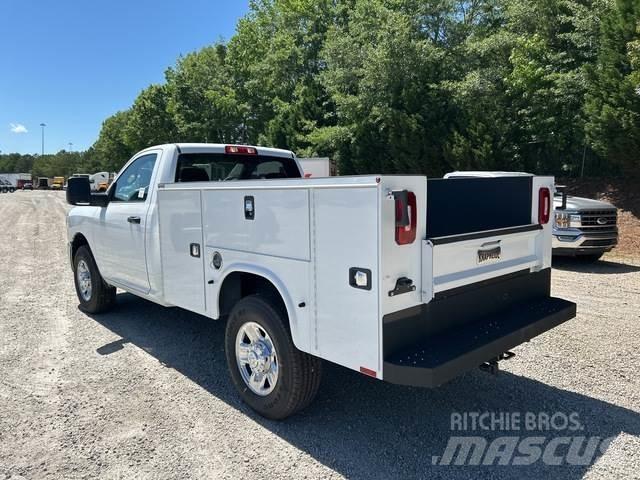 RAM 2500 Furgonetas caja abierta