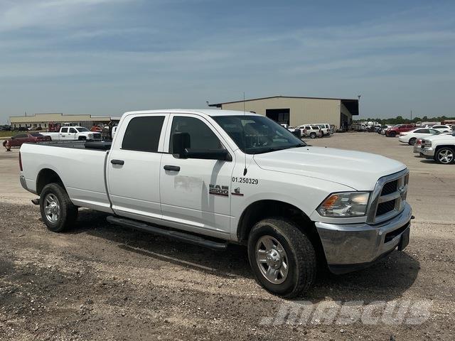 RAM 2500 Otras furgonetas