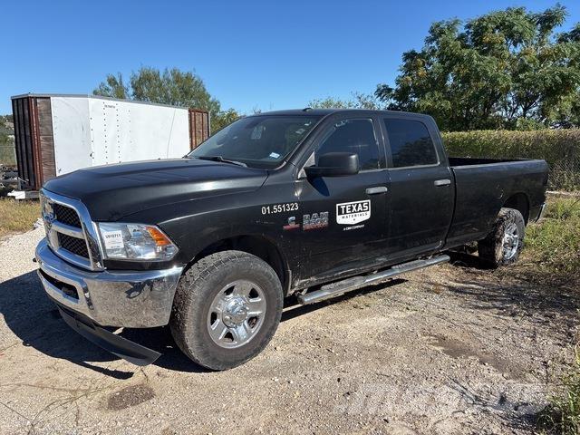 RAM 2500 Furgonetas caja abierta
