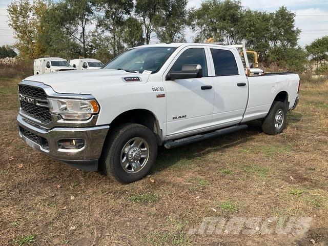 RAM 2500 Furgonetas caja abierta