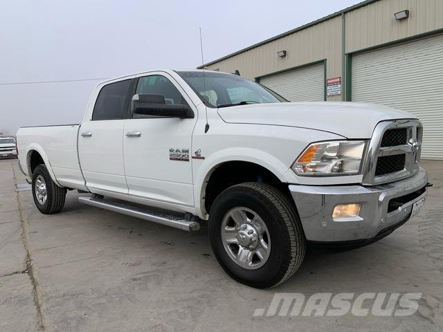 RAM 2500 Furgonetas caja abierta