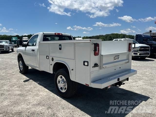RAM 3500 Furgonetas caja abierta