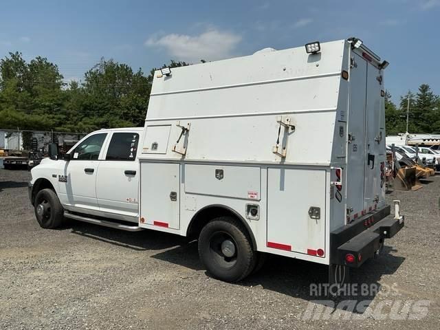 RAM 3500 Furgonetas caja abierta