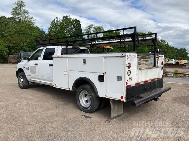 RAM 3500 Furgonetas caja abierta
