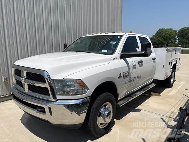 RAM 3500 Furgonetas caja abierta