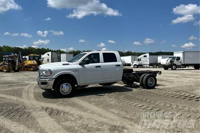 RAM 3500 Cabinas e interior