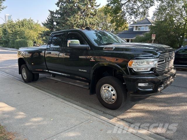 RAM 3500 Furgonetas caja abierta