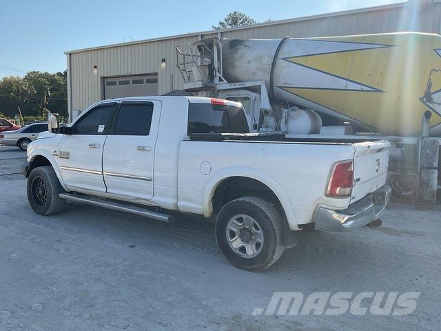 RAM 3500 Furgonetas caja abierta