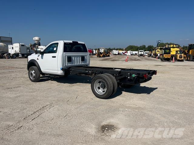 RAM 5500 Cabinas e interior