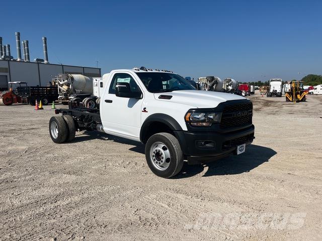 RAM 5500 Cabinas e interior