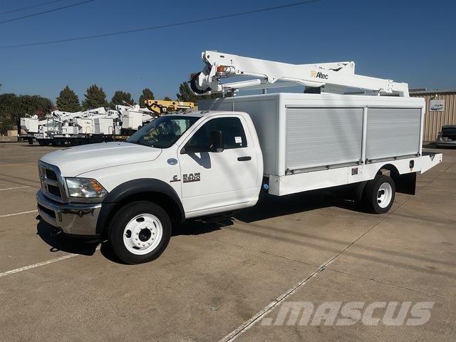 RAM 5500 Plataformas sobre camión