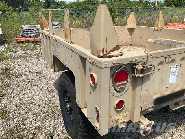  Raytheon M1101 Otros remolques