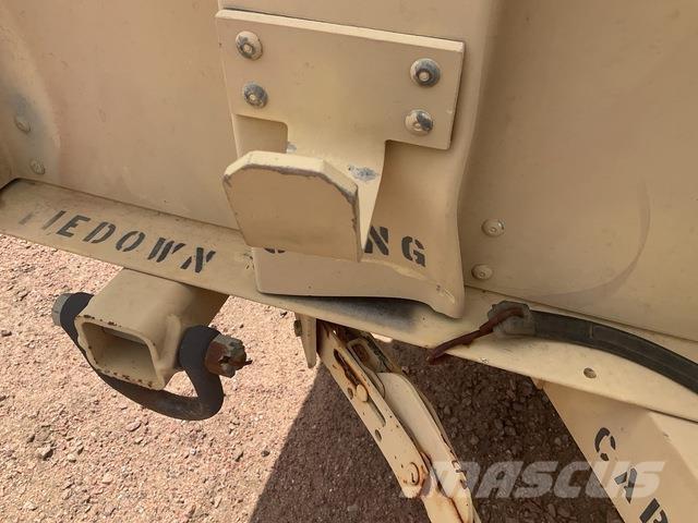  Raytheon M1101 Otros remolques