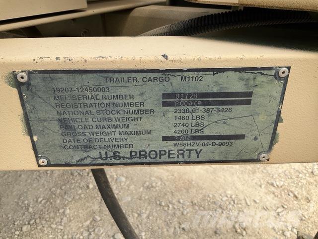  Raytheon M1102 Otros remolques