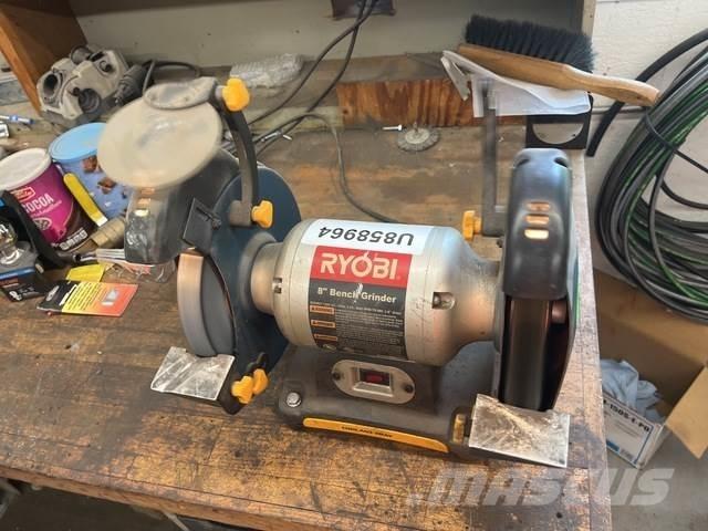  Ryobi BGH827 Máquinas moledoras
