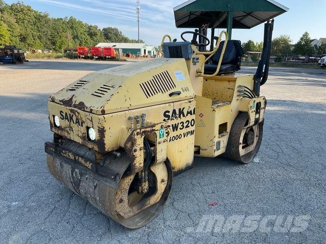 Sakai SW320 Rodillos de doble tambor