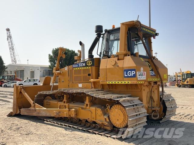 SEM 822D Buldozer sobre oruga