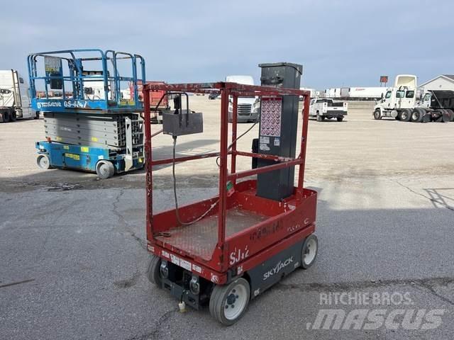 SkyJack SJ12 Ascensores de personal y montacargas de acceso
