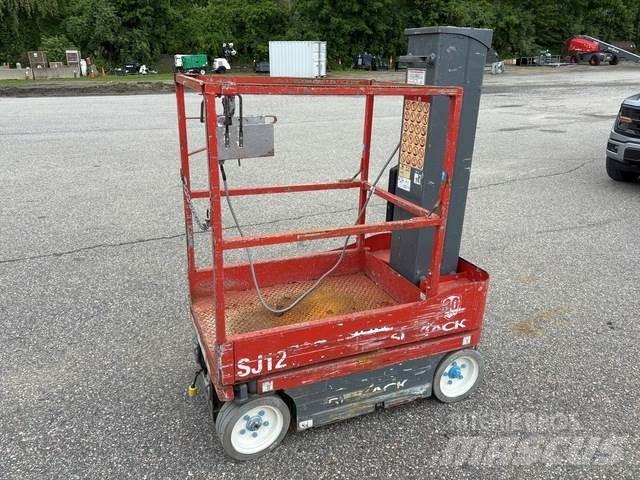 SkyJack SJ12 Ascensores de personal y montacargas de acceso