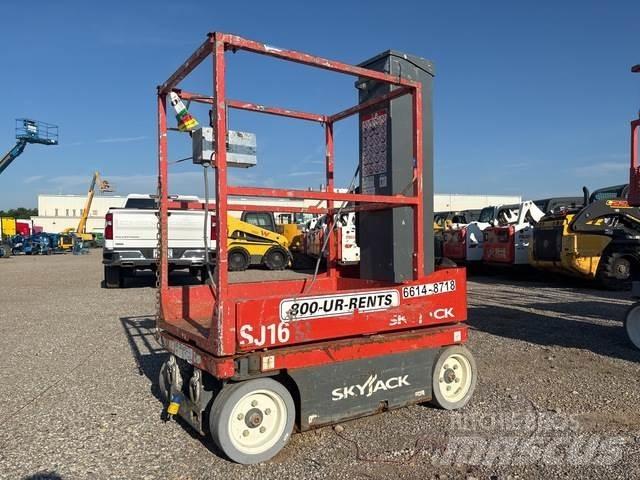 SkyJack SJ16 Ascensores de personal y montacargas de acceso