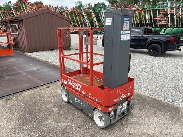 SkyJack SJ16 Ascensores de personal y montacargas de acceso