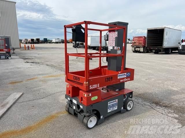 SkyJack SJ20E Ascensores de personal y montacargas de acceso