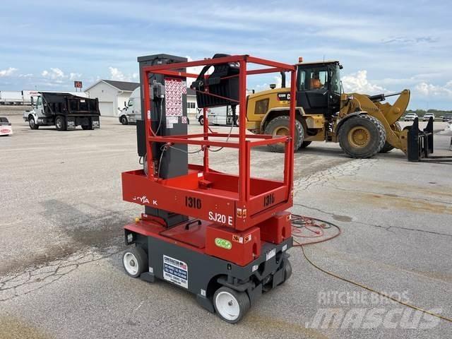 SkyJack SJ20E Ascensores de personal y montacargas de acceso