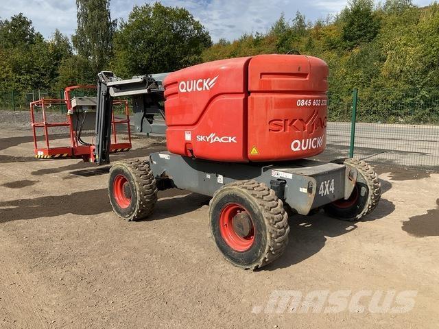 SkyJack SJ46AJ Plataforma de trabajo articulada