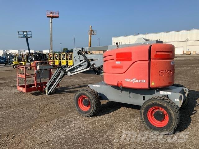 SkyJack SJ46AJ Plataforma de trabajo articulada