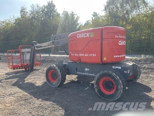 SkyJack SJ51AJ Plataforma de trabajo articulada