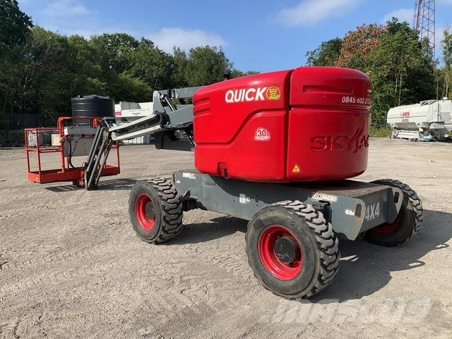 SkyJack SJ51AJ Plataforma de trabajo articulada
