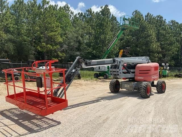 SkyJack SJ63AJ Plataforma de trabajo articulada