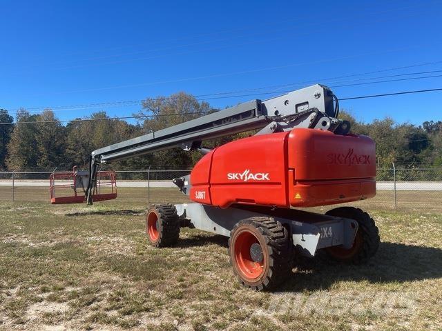 SkyJack SJ86T Plataformas de trabajo telescópica