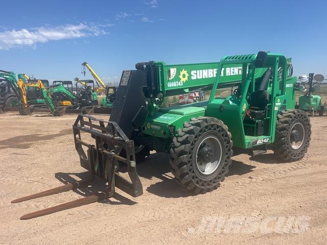 SkyTrak 8042 Carretillas telescópicas